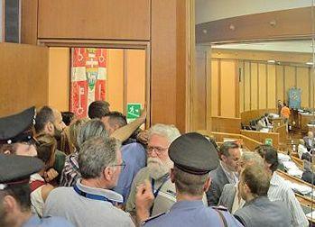 SeveroLutrario acquapubblica manifestazione alla RegioneLazio 350 260