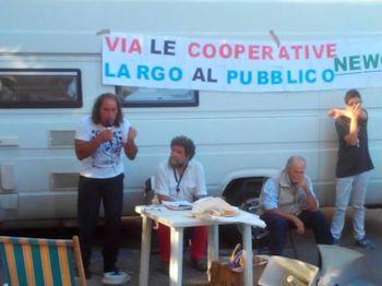Rossi parla ai lavoratori della Multiservizi 350 260