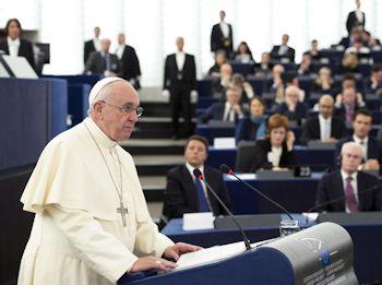 papa al parlamento 2014 11 25 350 260