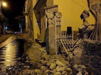 Terremoto Ischia 350 260