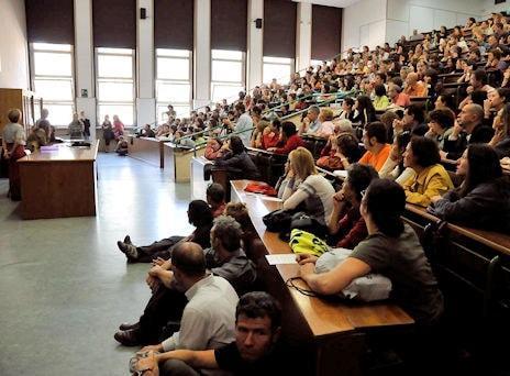 aula universitaria 460 min