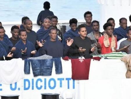 Migranti sulla Diciotti