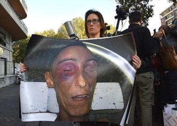 stefano cucchi 350 260 min
