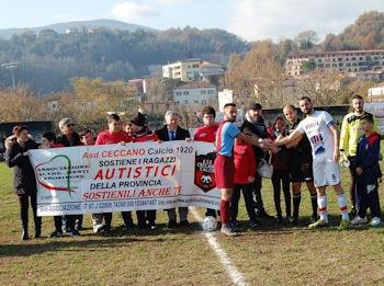 Stretta di mano 350 260 min