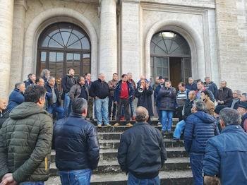 vertenzafrusinate 4dic18 min