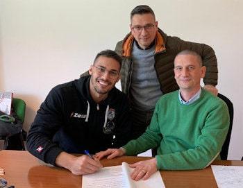La firma di Rafael 350 260 min