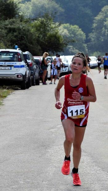 Una podista Supino 350 min