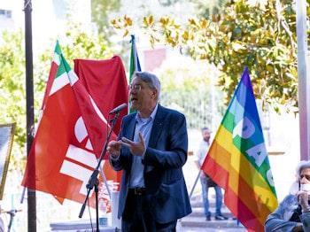 Maurizio Landini a Cassino per i 100 anni della Cgil 350 min