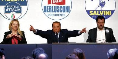 berlusconi leader del centrodestra 390 min