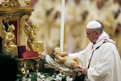 papa francesco messa notte di natale 390 min