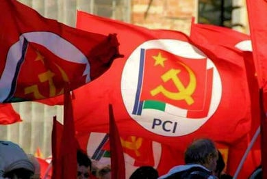 bandiera pci manifestazione 390 min