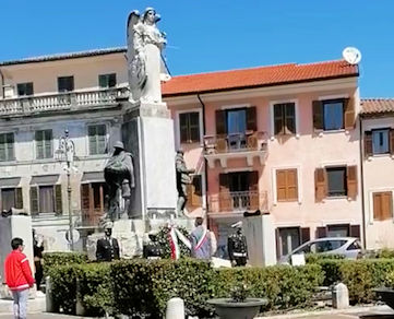 Ceccano monumento 25aprile2021 360