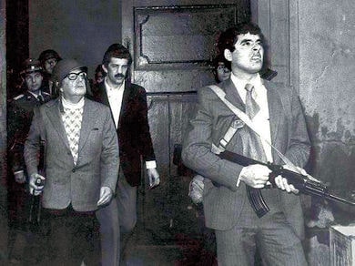 Scena dal film Santiago Italia NanniMoretti CorrieredellaSera 390 min