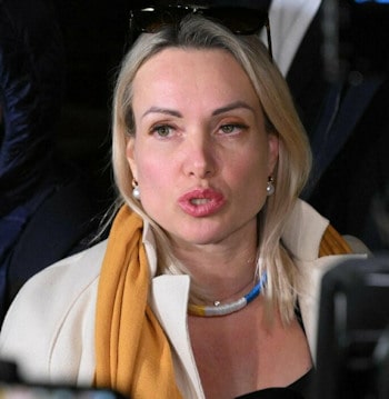 Marina Ovsyannikova giornalista russia Zazoom 350 min