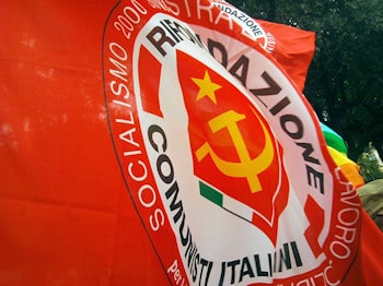 bandiera pci manifestazione 390 min